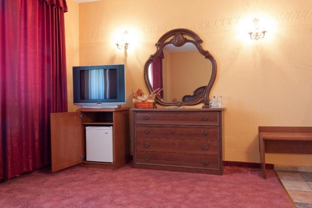 Kaloyanova Fortress Hotel Arbanaszi Szoba fotó